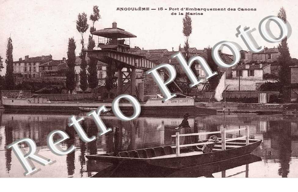 Pont d'embarquement des canons de la Marine