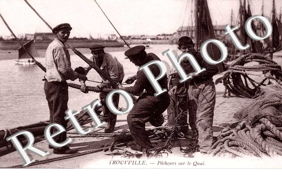 pecheurs sur le quai
