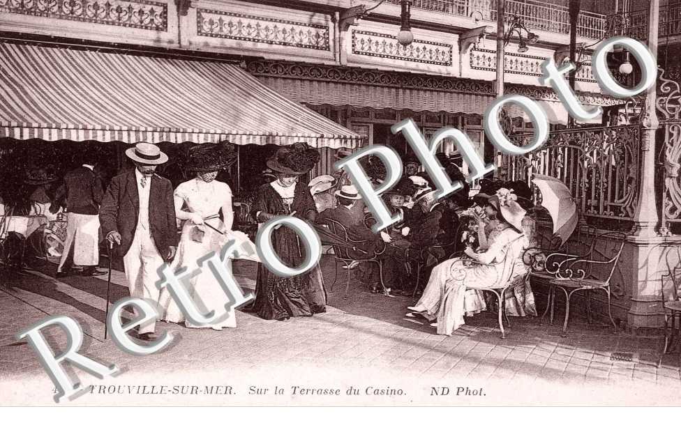 sur la terrasse du casino