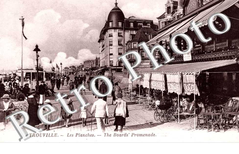 LES PLANCHES