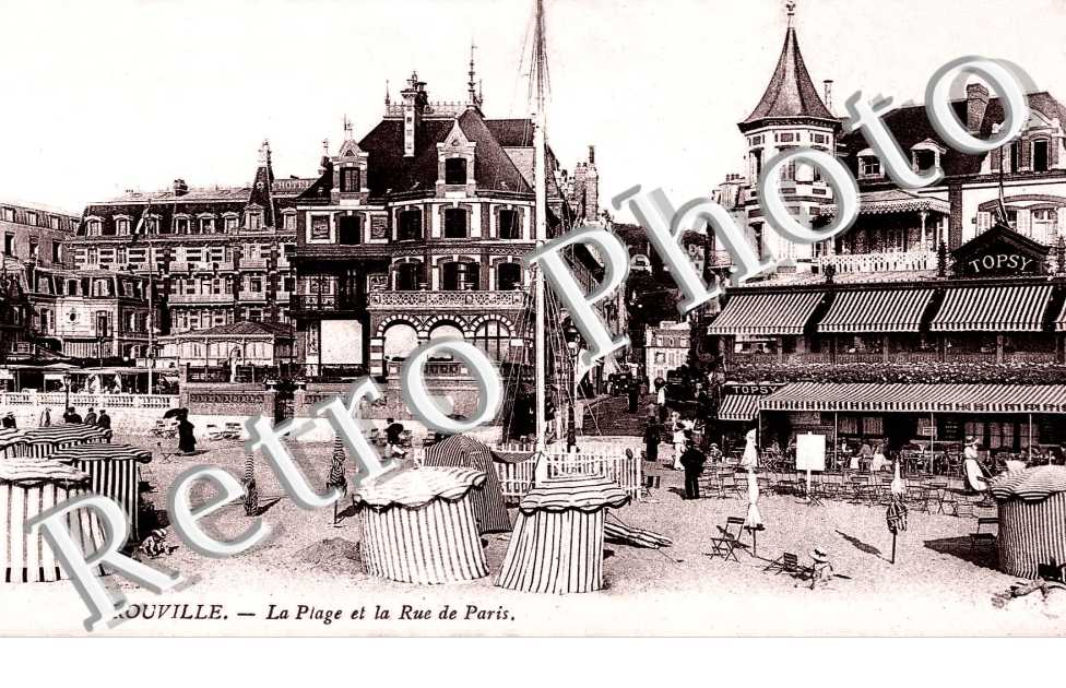 La plage et la rue de Paris