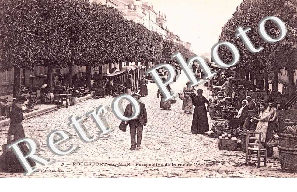 PERSPECTIVE DE LA RUE DE L&#039;ARSENAL