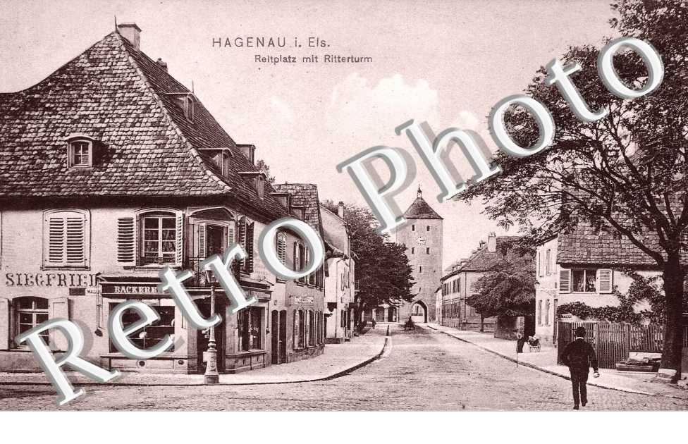 Reitplatz mit Ritterturm