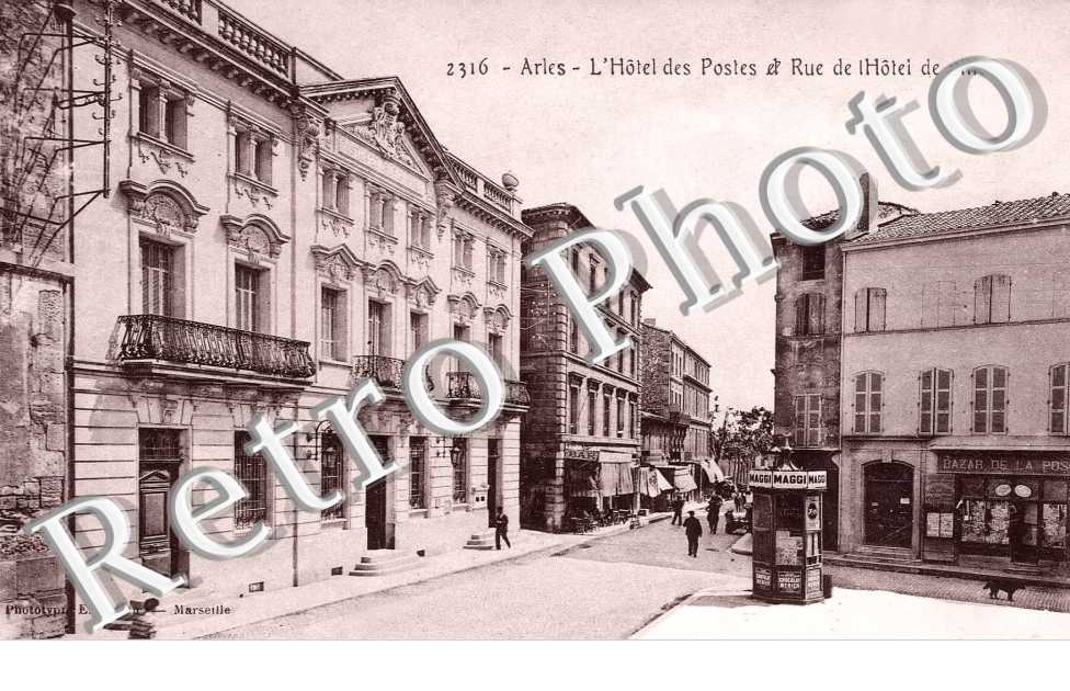 Hotel des Postes et Rue de l'Hotel de Ville
