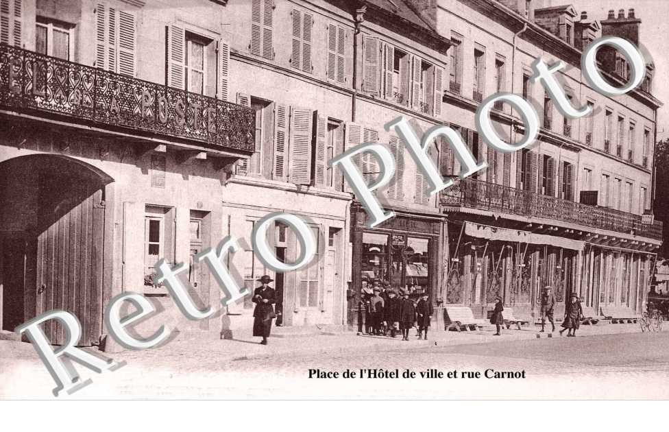 Place de l&#039;Hôtel de Ville  et Rue Carnot