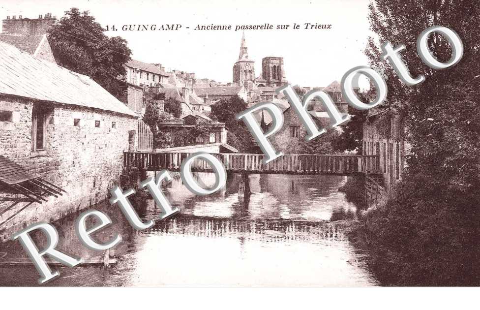 Ancienne Passerelle sur le Trieux