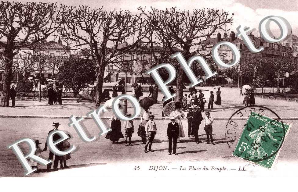 la Place du Peuple