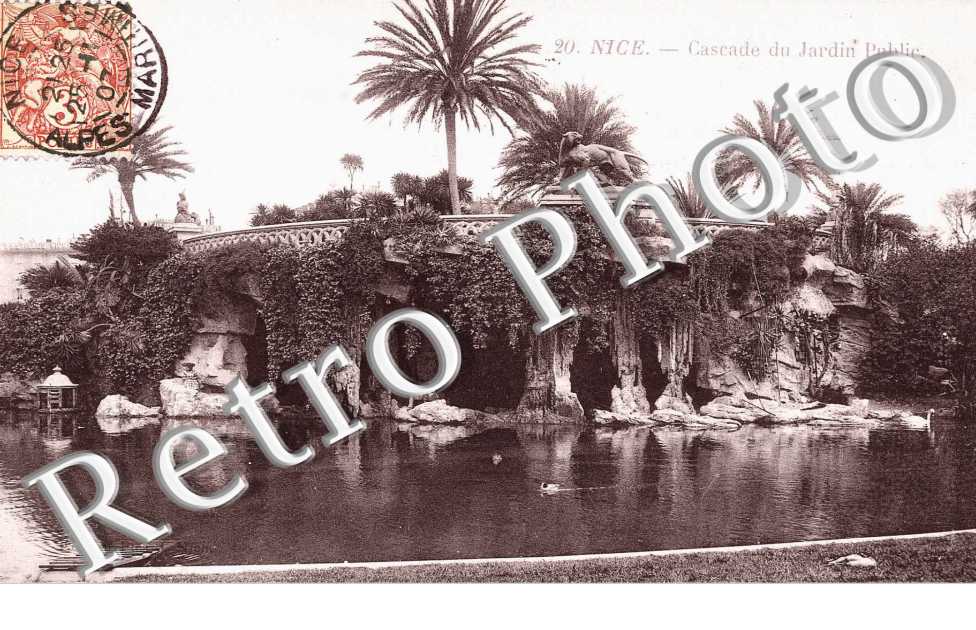 CASCADE JARDIN PUBLIC