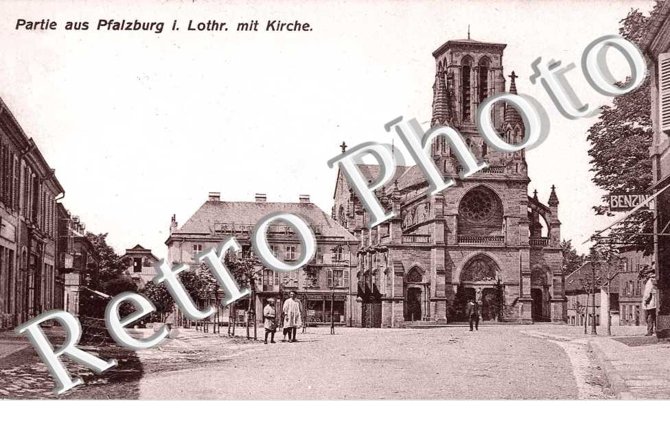 Partie aus Pfalzburg i. Lothringen mit Kirche