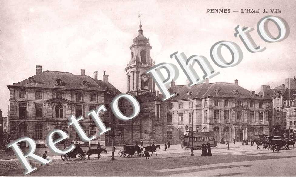 L'HOTEL DE VILLE