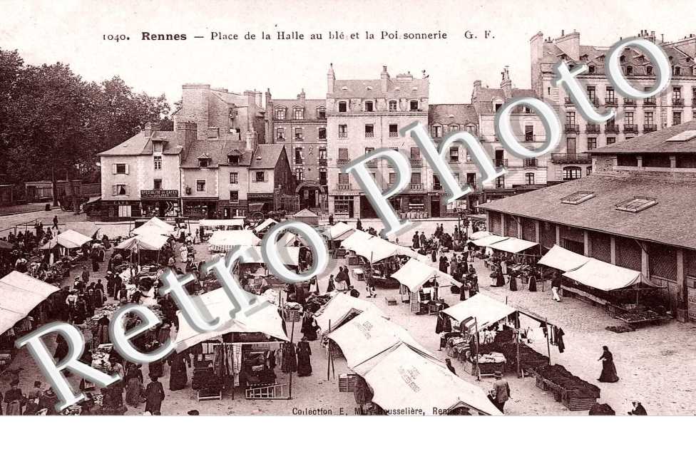 PLACE DE LA HALLE AU BLE et la poissonnerie