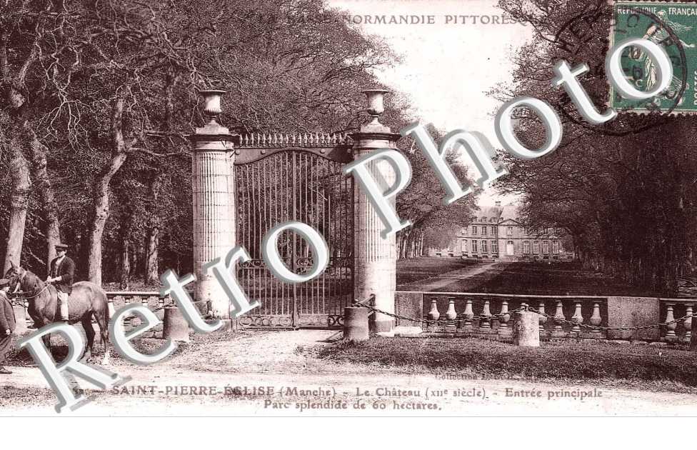 le chateau (XIIe siecle) entree principale, parc splendide de 60 hectares