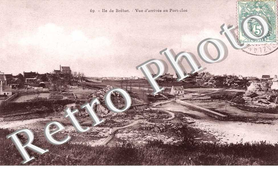 Vue d'arrivee au Port Clos