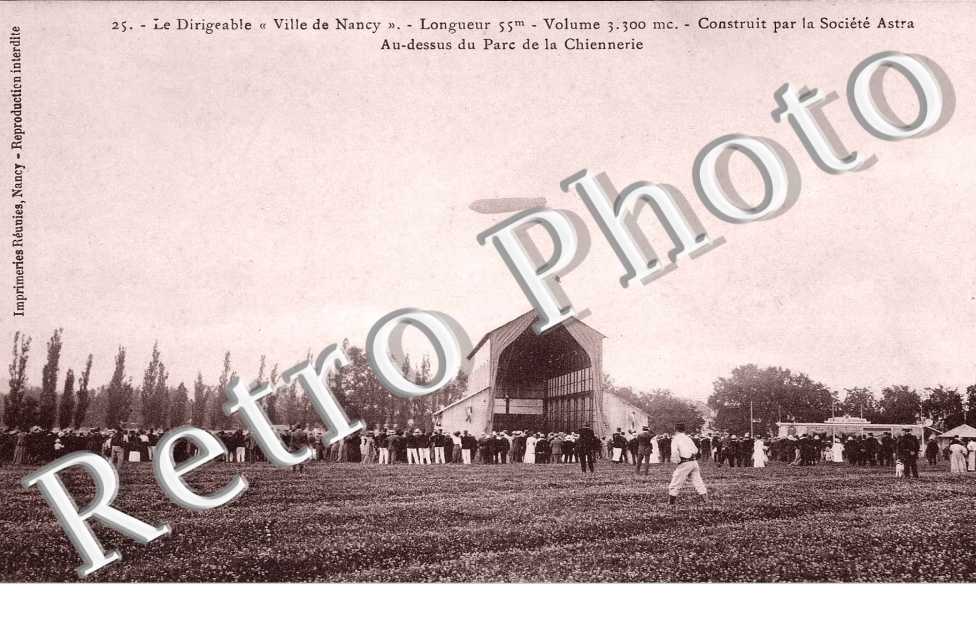 LE DIRIGEABLE "VILLE DE NANCY" au dessus du parc de la Chiennerie