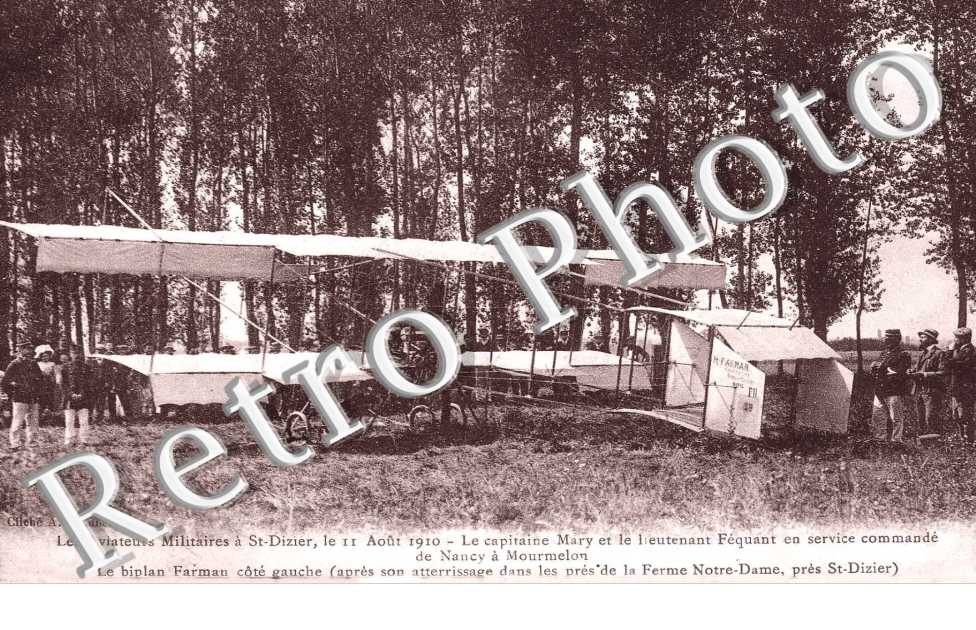 les aviateurs militaires a Saint Dizier le 11 aout 1910 Le biplan farman