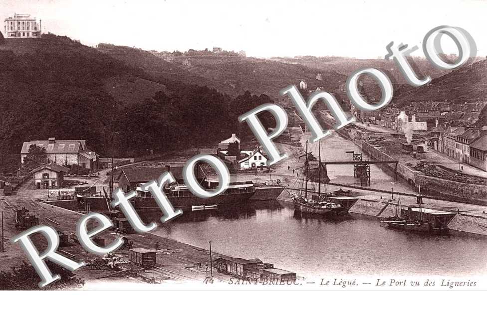 LE LEGUE - LE PORT