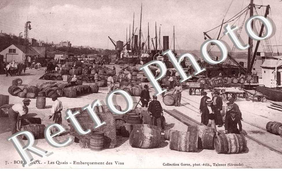 les quais embraquement des vins - tonneaux