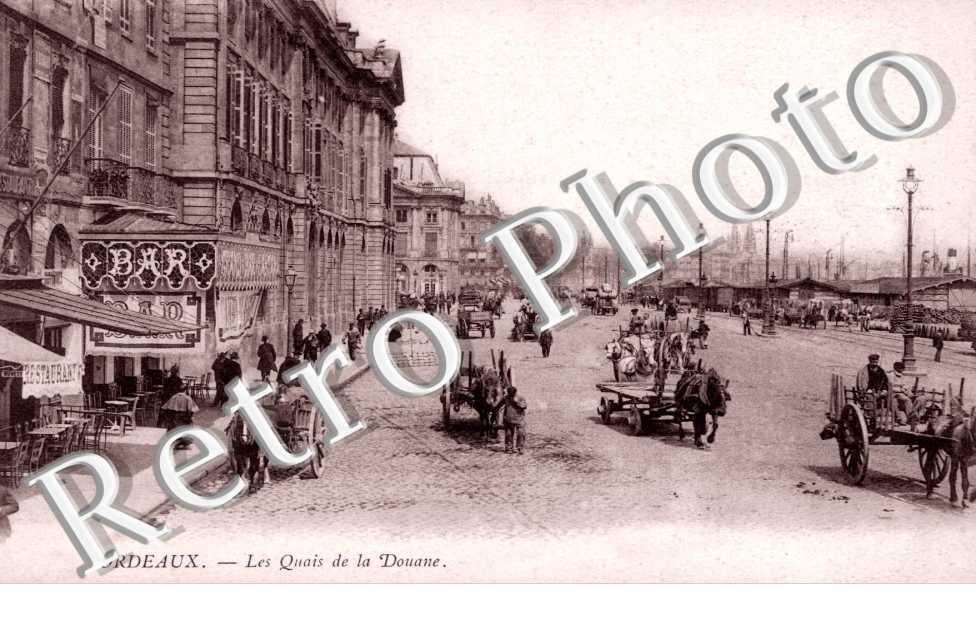 LES QUAIS DE LA DOUANE