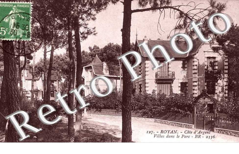  VILLA DANS LE PARC