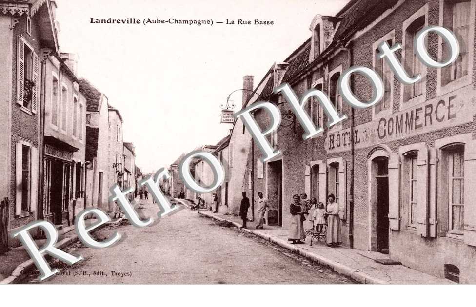 LA RUE BASSE