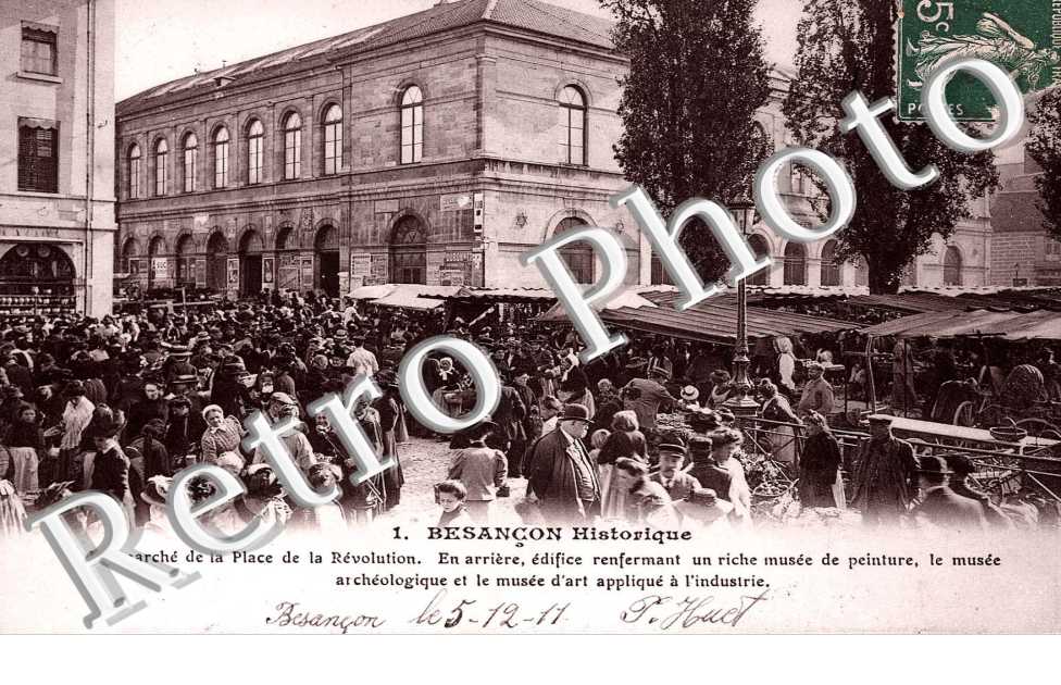 le marche de la place de la revolution