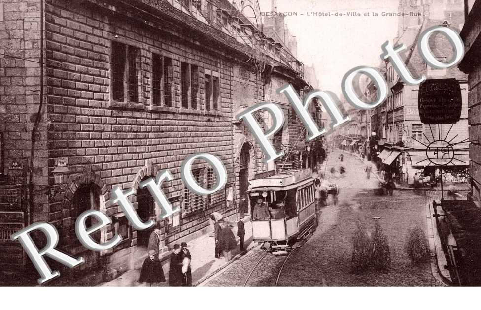 l'Hotel de Ville et La Grande Rue