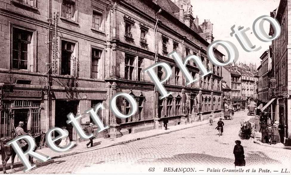 Palais Granvelle et la Poste