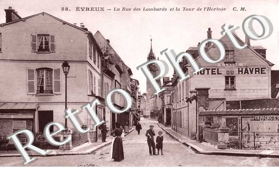 Rue des Lombards et Tour de l'Horloge