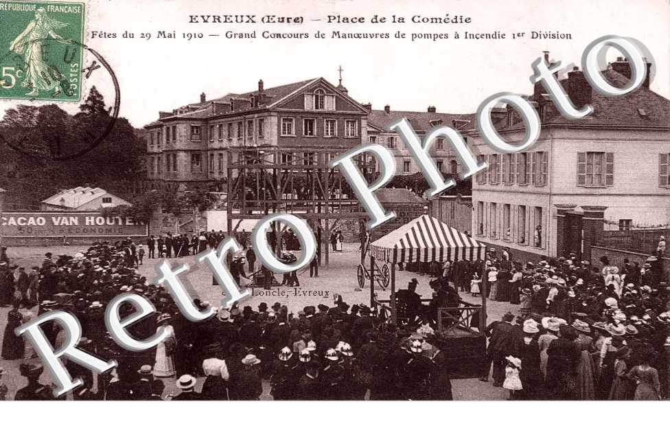 Place de la Comedie - Fetes du 29 mai 1910 - Grand concours de manoeuvres de pompes a incendie 1er division