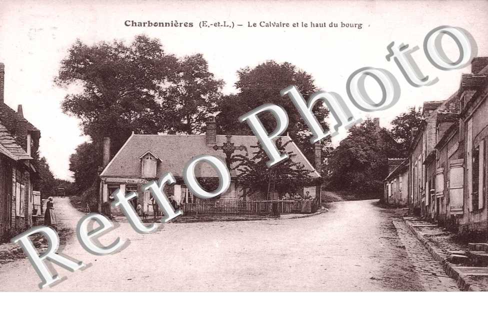 le calvaire et le haut du bourg