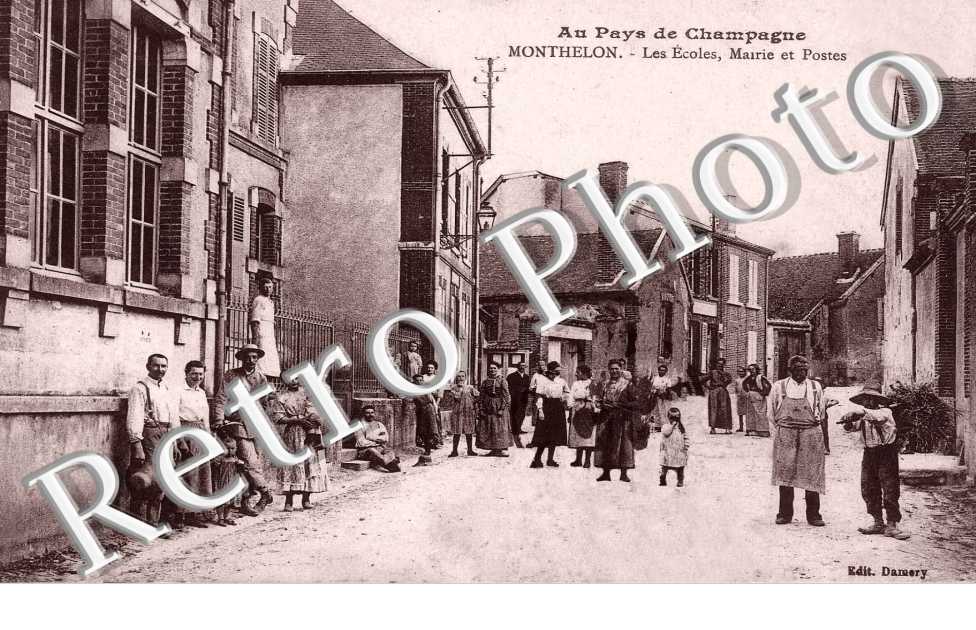 Les ecoles, mairie et postes