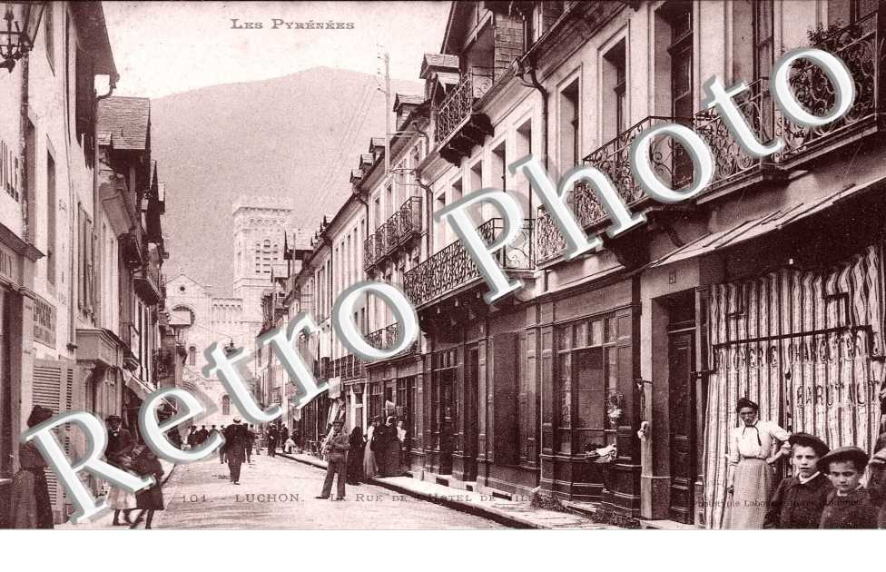 la rue de l'hotel de ville