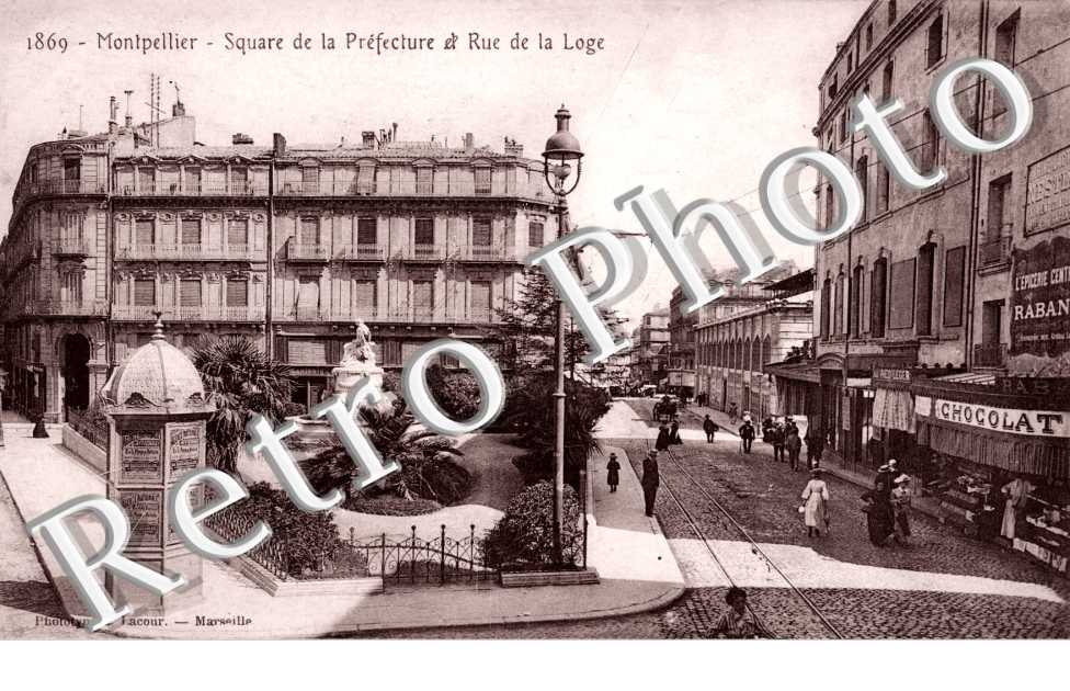 SQUARE DE LA PREFECTURE