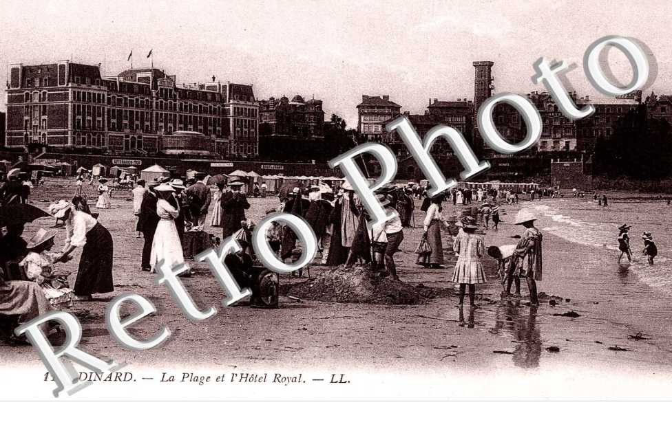 LA PLAGE ET L&#039;HOTEL ROYAL