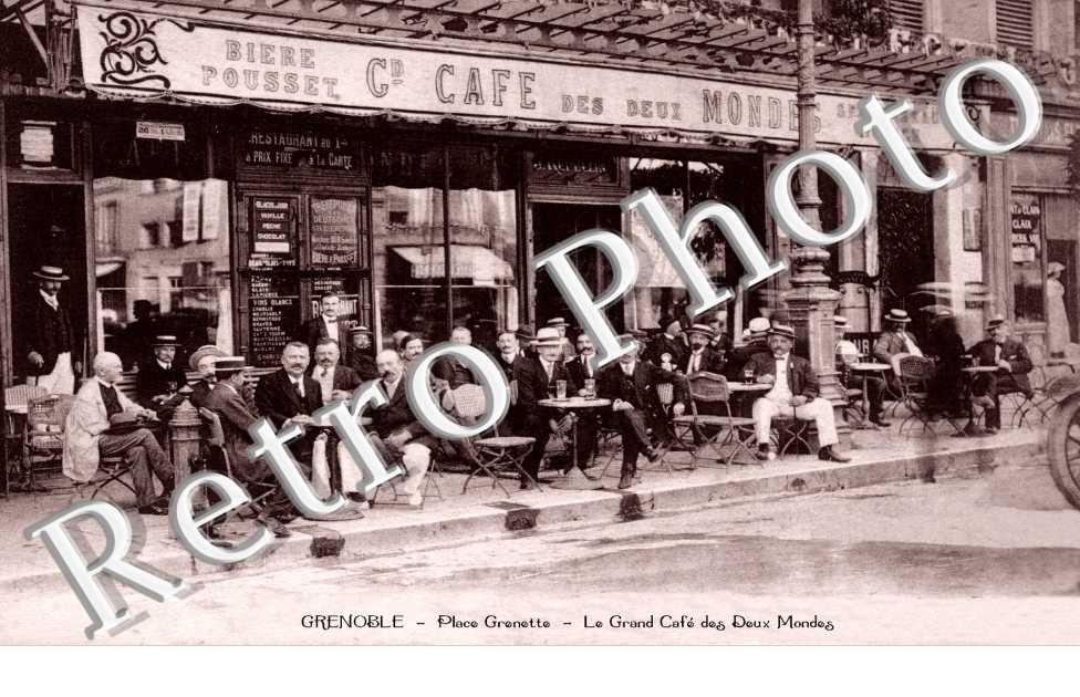 place Grenette - le grand cafe des Deux-Mondes
