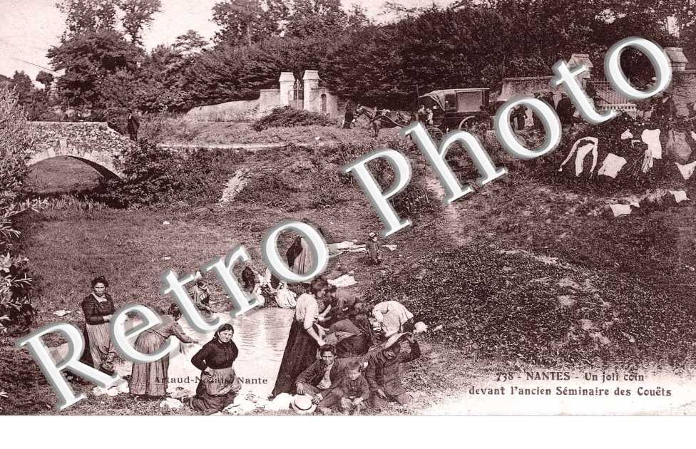 UN JOLI COIN devant l&#039;ancien seminaire des Couëts