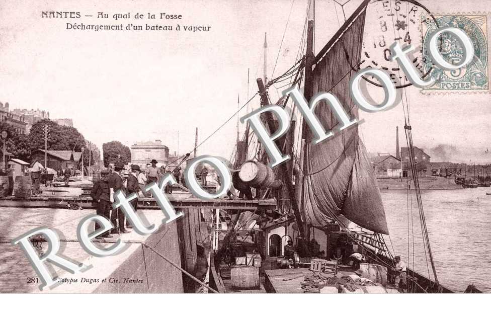 AU QUAI DE LA FOSSE