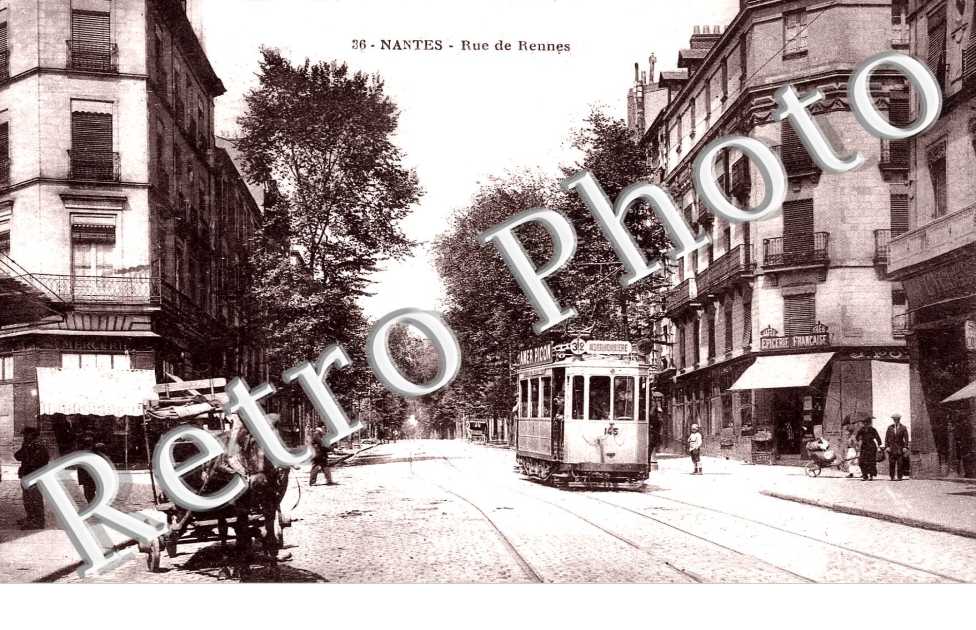 RUE DE RENNES.