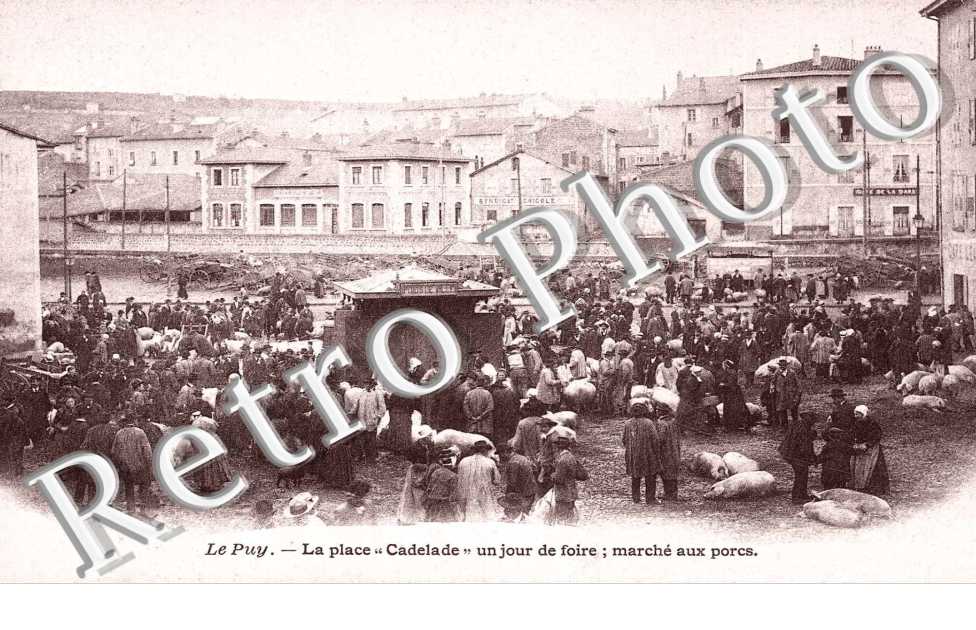 LA PLACE CADELADEEMARCHE AUX PORCS