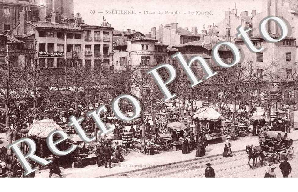 Place du Peuple - LE MARCHE