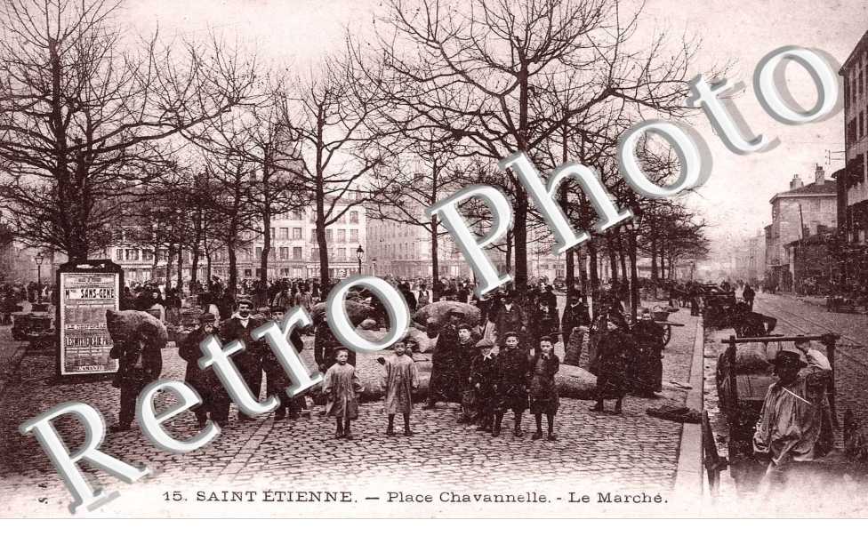 Place Chavannelle - Le Marché