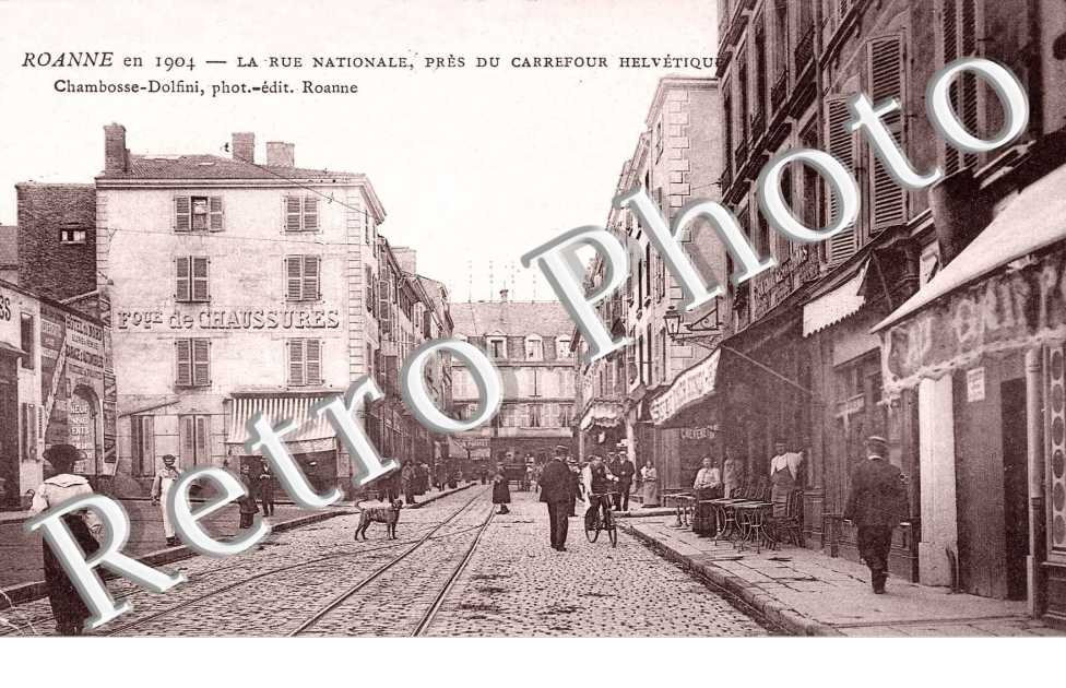 LA RUE NATIONALE, PRES DU CARREFOUR HELVETIQUE