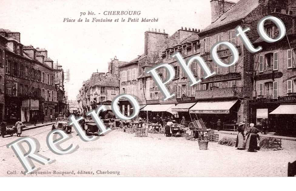 Place de la Fontaine et le Petit Marche