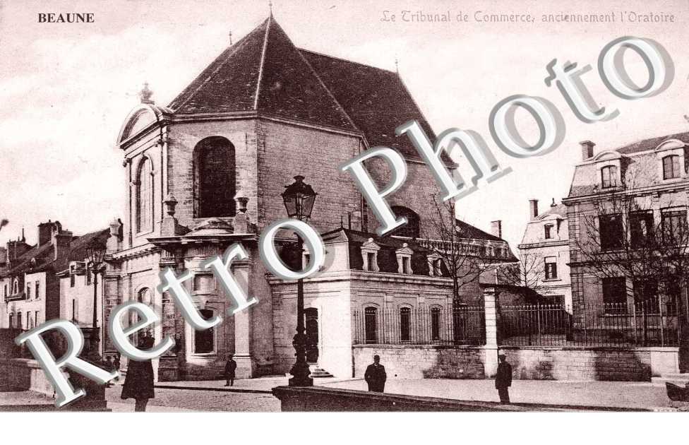 le tribunal de commerce , anciennement l'Oratoire