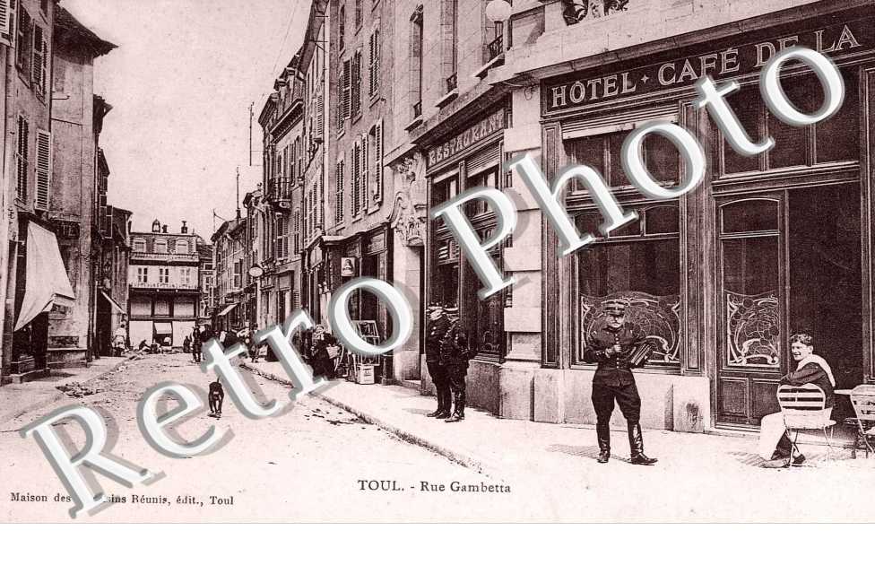 Rue Gambetta (Hotel - Cafe)