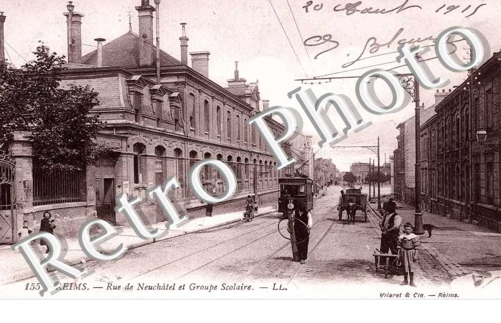 RUE DE NEUFCHATEL  ET GROUPE SCOLAIRE