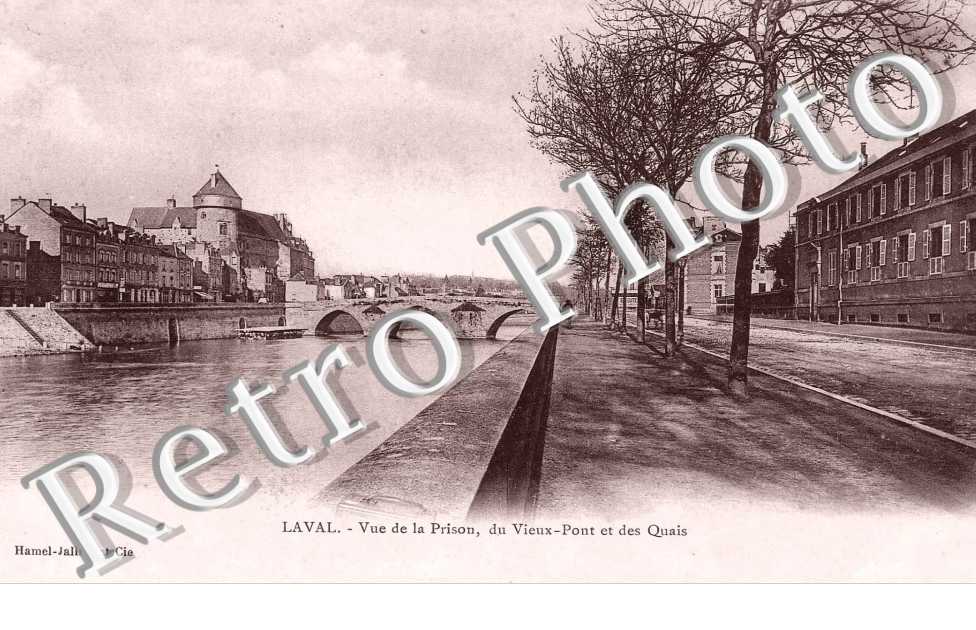 VUE DE LA PRISON, DU VIEUX PONT ET DES QUAIS