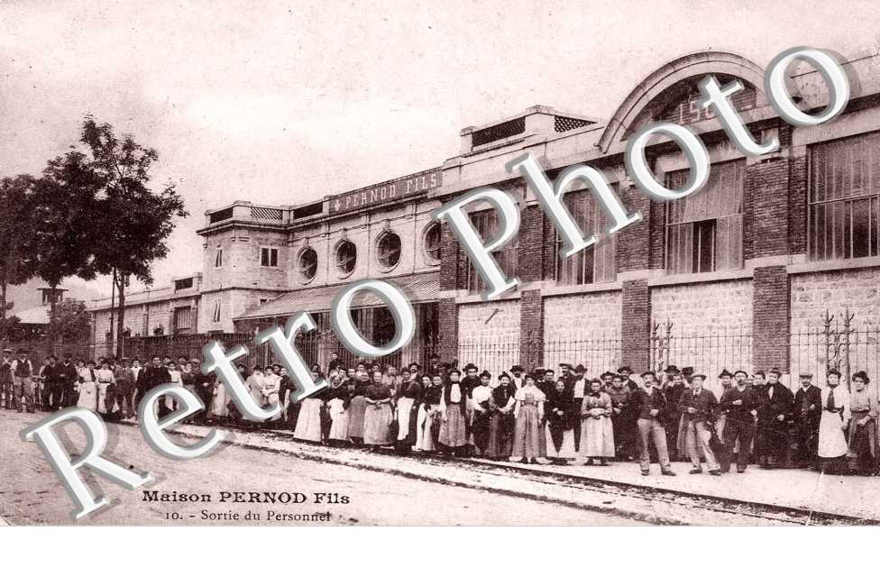 MAISON PERNOD FILS - SORTIE DU PERSONNEL