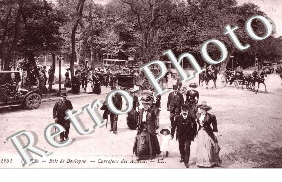 BOIS DE BOULOGNE - CARREFOUR DES ACACIAS