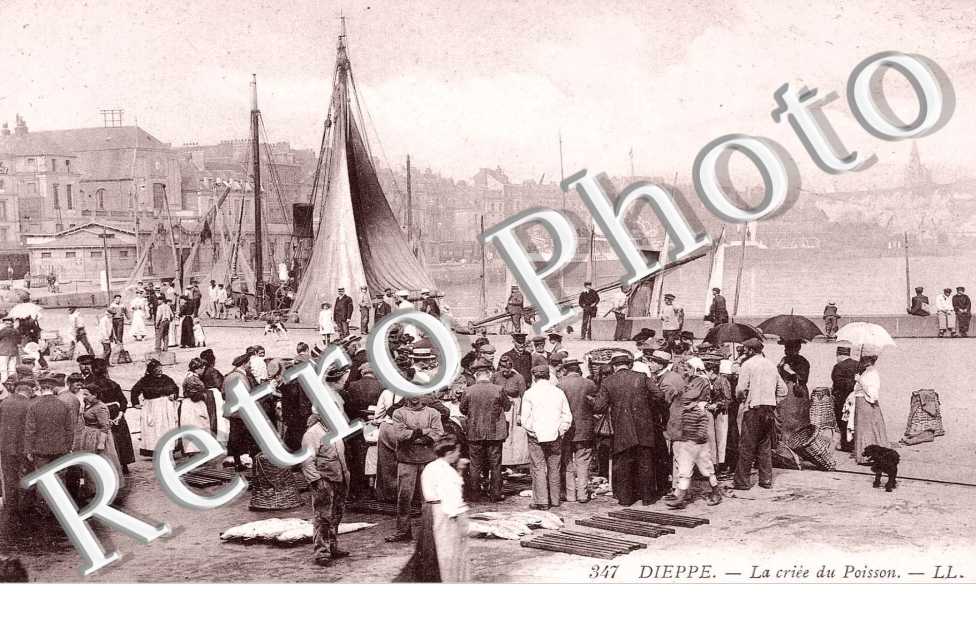Vente du poisson a la criee